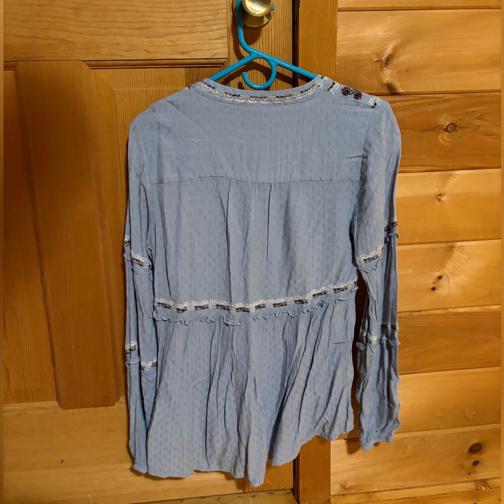 Knox Rose Light Blue Embroidered Blouse - Picture 3 of 3